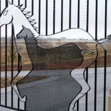 Steel-Gates-and-Fence-Creations-Tullamarine-Attwood-Campbellfield-Broadmeadows-VIChorsestudgates1