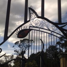 Steel-Gates-and-Fence-Creations-Tullamarine-Attwood-Campbellfield-Broadmeadows-VIChorsestudgates2